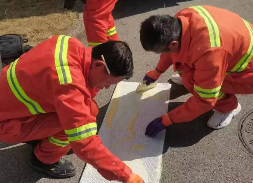 上海管道内衬修复技术:光固化修复的应用